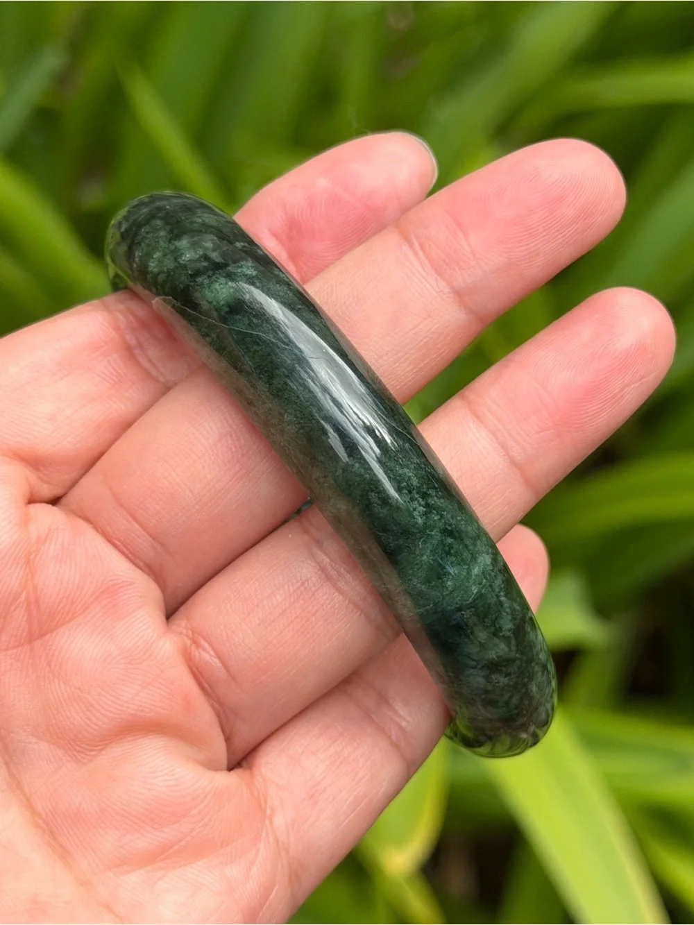 Green Jadeite Bangle Bracelet - Elegant Women’s Jewelry Palo
